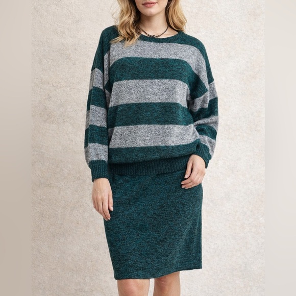 kate collins Sweaters - Kate Collins Vintage Striped Teal and Gray Dolman Sweater Dress Set Size Medium